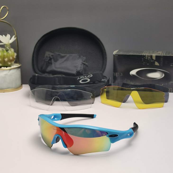 Picture of Oakley Sunglasses _SKUfw66124385fw